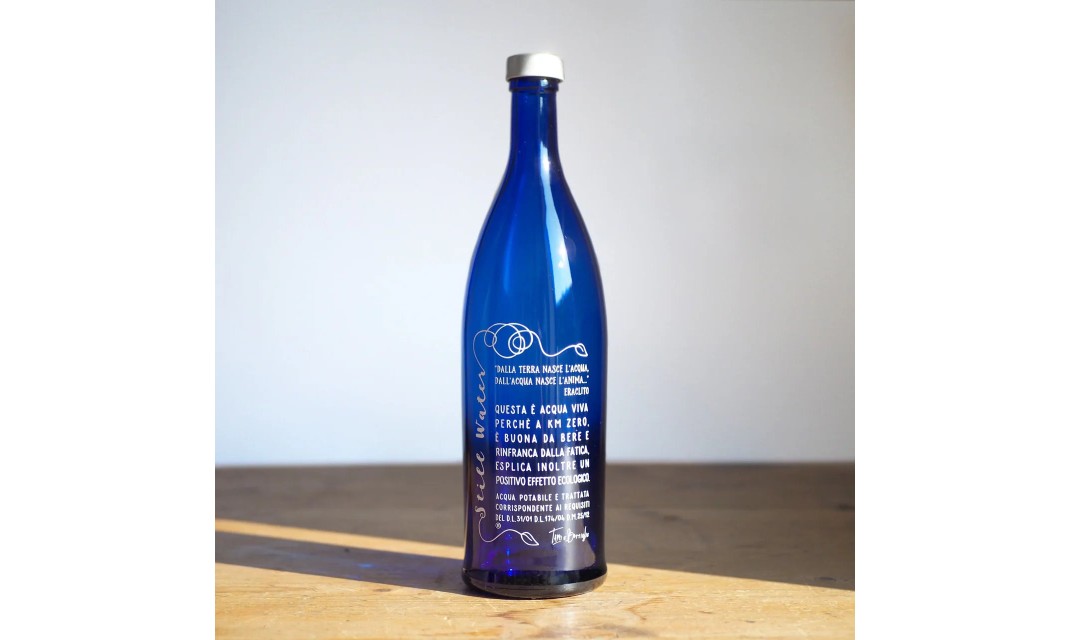 Le bottiglie in vetro per acqua sono la scelta più eco-friendly per il tuo ristorante: ecco perché! Le bottiglie in vetro per acqua sono la scelta più eco-friendly per il tuo ristorante: ecco perché!